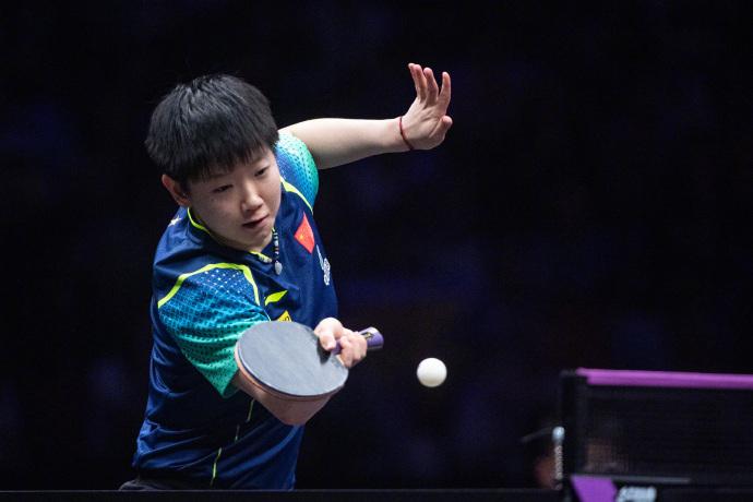 孙颖莎力克王曼昱问鼎WTT重庆冠军赛女单冠军