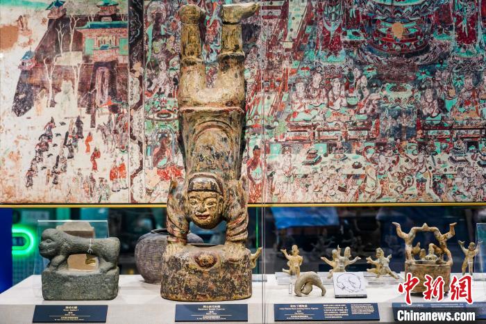 敦煌壁画中的体育文化展登陆上海，展现千年运