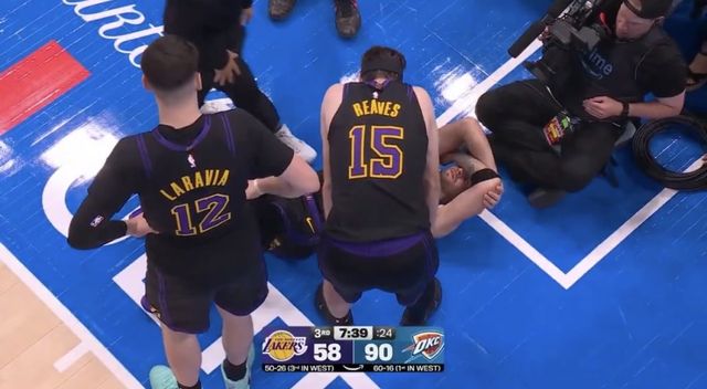 东契奇第三节受伤湖人惨败 赛季MVP资格悬疑