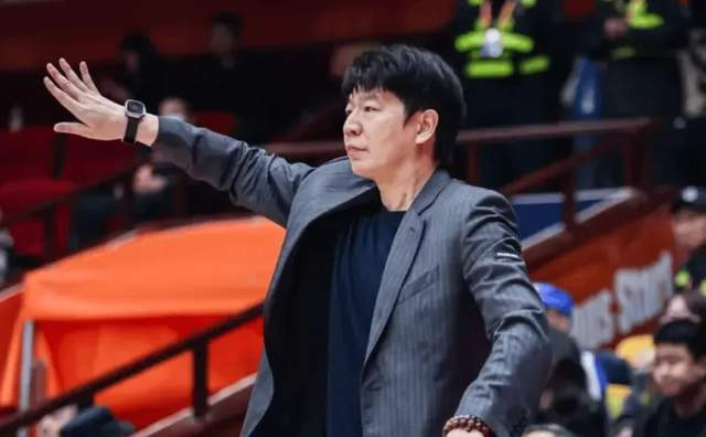 辽宁80-75力克山东，山东进攻无序遭质疑